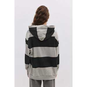 Sudadera con Capucha a Rayas 100% Algodón para Uso Diario - Product Image 5