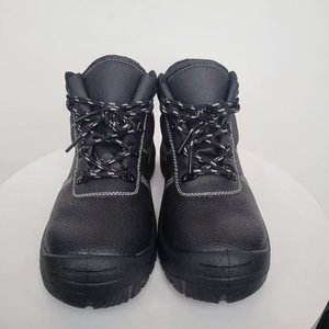 <span class=keywords><strong>Chaussures</strong></span> de sécurité économiques et abordables à bout en acier Personnalisation de la semelle extérieure en PU Bottes de travail antidérapantes pour hommes Protection des pieds - Product Image 5