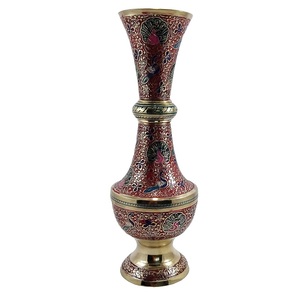 Vase à fleurs arabe vintage en laiton de haute qualité, gravé et fini poli, pour la décoration de table et la décoration intérieure. - Product Image 1