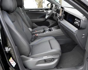 Volkswagen Tiguan 2.0 TSI 4Motion R-Line 2025 Usata, Full Optional, Benzina, Cambio Automatico, 265 CV, V8, Guida a Sinistra - Product Image 4