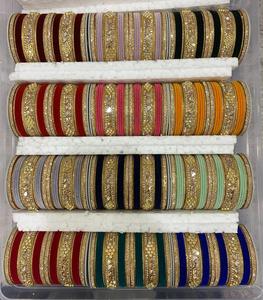 Bracelets pour femmes à la mode avec de superbes bracelets tendance en pierre de perle pour les mariages et les vêtements de fête d'Inde - Product Image 1