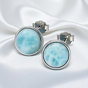 Boucles d'oreilles rondes en argent sterling 8 MM Larimar Gemstone Collet Studs pour vrac - Product Image 1