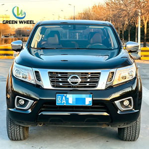 Pick-up Nissan <span class=keywords><strong>Navara</strong></span> 4x4 <span class=keywords><strong>double</strong></span> cabine d'occasion de <span class=keywords><strong>2017</strong></span>, en excellent état, moteur puissant, performance optimale, fournisseur de qualité supérieure - Product Image 2