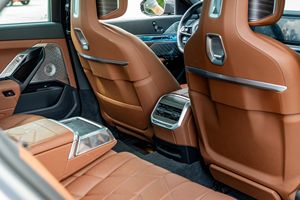 2023 i7 xDrive60 AWD, Equipamiento de Alta Gama, Interior Tartufo - Product Image 4