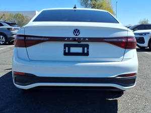 Volkswagen Jetta Sport 2026 en Perfecto Estado - Product Image 3