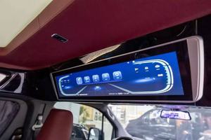 Minibus de Luxe VIP 2026 - Noir - Gris Métallisé - Moteur Diesel/Essence - Conduite à Gauche - Cuir - Transmission Automatique - Émissions Euro V - Prêt à l'Exportation - Product Image 2