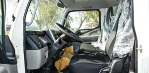 Vehículo Comercial Ligero Usado 2025 MIT SUBISHI CANTER FUSO 4.2L CHASIS S.CAB 4X2 ABS MT Euro 6 - Product Image 6