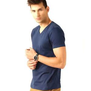 T-shirt en polyester unisexe personnalisé avec impression numérique d'images T-shirt en jersey à séchage rapide respirant col en V T-shirts de sport - Product Image 3