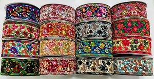 Tissu en dentelle jacquard de qualité supérieure pour robes de mariée, robes de mariée et tenues de soirée à motifs complexes, doux et durable pour la mode - Product Image 3