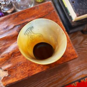 Style classique Unique corne de buffle Viking tasse à boire verre à vin distinctif conception de corne indienne Base en bois pour bière vin café - Product Image 5