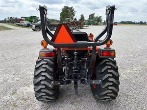 Mini <span class=keywords><strong>Kubota</strong></span> digunakan traktor 25hp 30hp 35hp 40hp dengan <span class=keywords><strong>Front</strong></span> <span class=keywords><strong>End</strong></span> <span class=keywords><strong>Loader</strong></span> dan Backhoe <span class=keywords><strong>Loader</strong></span>