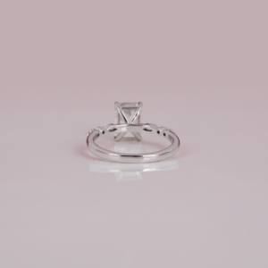 Anillo de compromiso hecho a mano de 18 quilates chapado en oro sólido Esmeralda Marquesa corte laboratorio cultivado diamante estilo de moda IGI gran anillo de regalo - Product Image 5