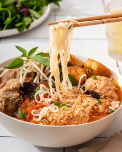 Vivfon ข้าวคุณภาพระดับพรีเมี่ยมวุ้นเส้น80กรัม x 30แพ็คซุปปูเปรี้ยวบะหมี่กึ่งสำเร็จรูปการค้าที่เป็นธรรมติดต่อ WS + 84988937400 - Product Image 5