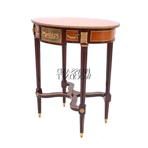 Table d'appoint ovale de luxe en acajou avec incrustation de marqueterie diamantée et accents en laiton doré orné pour une décoration de salon classique - Product Image 6