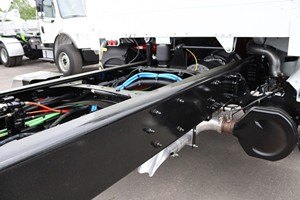 รถบรรทุก106ดีเซล6x4 M2รถตักหัวแรงก่อสร้างรถบรรทุกเพื่อการพาณิชย์สำหรับงานหนัก - Product Image 4