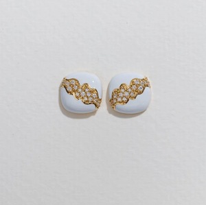 Pendientes gruesos de circonita cúbica chapados en oro de 14K S925, personalizables para venta al por menor, OEM, ODM desde Tailandia - Product Image 1