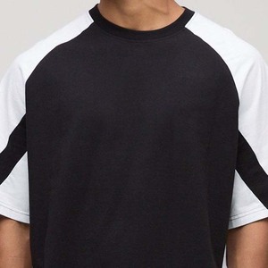 Vêtements pour hommes de grande taille avec logo personnalisé OEM de bonne qualité ensembles pour hommes 100% coton de couleur contrastée t-shirts et shorts ensembles de 2 pièces - Product Image 3