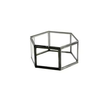 Boîte à couvercle vintage dorée en verre transparent et en métal laiton, organisateur de bijoux et de cosmétiques avec couvercle, présentoir de beauté rectangulaire - Product Image 6