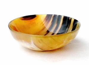 Bol en corne de buffle au design personnalisé de luxe Bol de service à nourriture et à salade poli à la main pour la décoration de mariage à la maison - Product Image 3