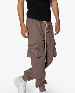 กางเกงสเวตเตอร์มีกระเป๋าระบายเหงื่อสำหรับผู้ชาย, กางเกงฮิปฮอปทรงหลวมโอเวอร์ไซส์มีกระเป๋าใส่ของระบายอากาศได้น้ำหนักเบา - Product Image 3