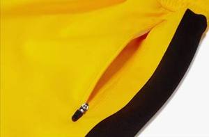 Pantalons de sport décontractés pour hommes avec logo personnalisé, coupe slim, survêtement noir et jaune pour hommes - Product Image 3