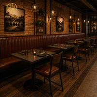 Table carrée en pierre frittée Ron Group avec banquette en cuir et chaise rembourrée – Mobilier industriel commercial pour restaurant