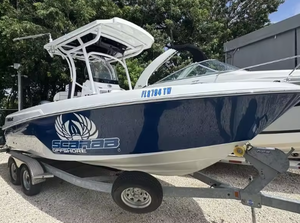 Barco de Pesca Usado de 2023, Confiable, de 22 Pies, con Consola Central, para Trabajo Marino, Deportivo y de Recreo, con Remolque - Product Image 3