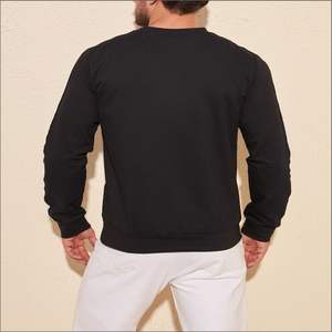 Sweat-shirt en molleton à col rond à manches longues pour homme, de haute qualité, sur mesure, pour l'automne, avec impression numérique, broderie, respectueux de l'environnement - Product Image 4