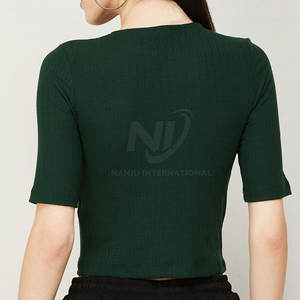 Top corto de diseño personalizado para mujer superventas, ropa informal de calle para verano, precio al por mayor razonable - Product Image 3