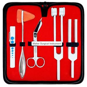 Reflex Hammer C128/C512 Diapason Bandage Ciseaux Pupille Jauge Stylo Lumière Manuel Certifié CE Ensemble d'outils médicaux 6 pièces - Product Image 3