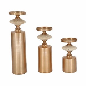 Bougeoir élégant en métal doré Centre de table décoratif Bougeoir moderne en fer pour décoration de salon et de chambre à coucher - Product Image 3