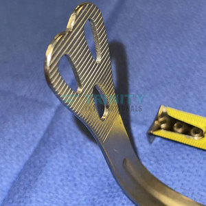 Retractor de Lengua de Nuevo Diseño, Retractor Quirúrgico de Lengua de Calidad Premium para Procedimientos Clínicos - Product Image 3