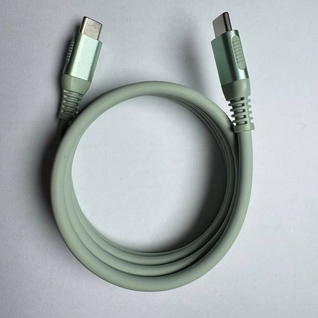 OEM Fast Charging Shielded 4-core Copper Conductor Data Cables GREEN 66W 5V 3A USB Type C to Type C Silicone Magnetic Cable