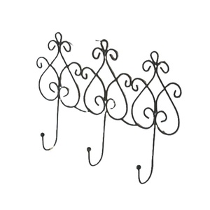 Meilleures ventes Supports muraux en fer forgé de style vintage écologiques revêtus de poudre noire pour crochets de jardin Taille et forme personnalisées - Product Image 5