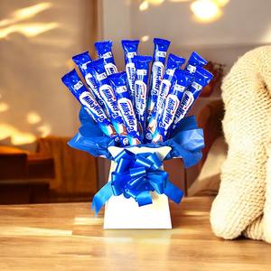 Barres de chocolat Milky Way Nougat doux et caramel crémeux enrobé de chocolat au lait lisse Parfait pour les commandes au détail et en gros - Product Image 1