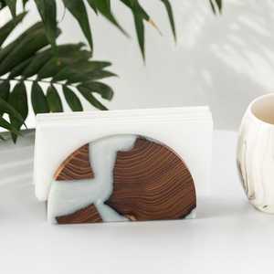 Servilletero de diseño artesanal en madera y resina, elegante decoración de mesa, soporte artístico para pañuelos para cenas de lujo - Product Image 2