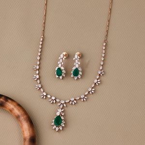 Collier tennis en diamant de laboratoire multi-formes brillant certifié IGI Cadeau de mariage Bijoux de mariée avec fonction de superposition Unisexe - Product Image 1