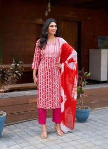 Costumes Salwar Kameez en coton de qualité supérieure pour femmes vêtements ethniques indiens pakistanais conçus pour les mariages et les occasions spéciales - Product Image 4