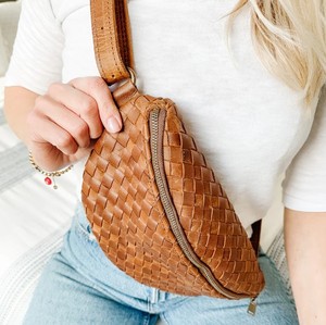 Leather Belt <b>Bag</b> for Women <b>Personalised</b> Bum <b>Bag</b> for Travelling Full Grain - Product Image 2