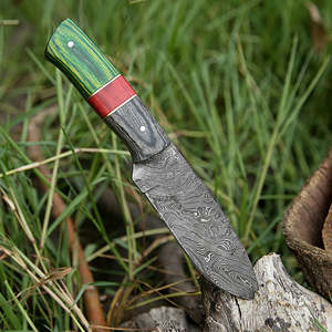 Couteau de poche à lame pleine personnalisé en gros |   Lame en acier Damas durable avec étui en cuir et manche en bois - Product Image 2