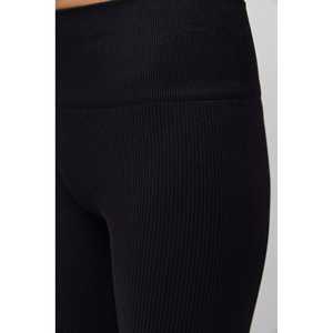 Leggings de sport noirs taille haute sans couture, style décontracté, tissu extensible, matière en mousseline - Product Image 5