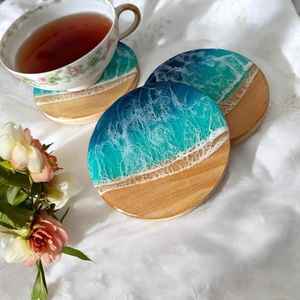Posavasos de resina y madera personalizados con detalles de piedra, perfectos para planificadores de eventos, celebraciones de bodas, regalos corporativos - Product Image 5