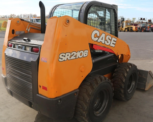 Cargadoras Compactas Case SR210B a Precio de Fábrica, en Venta a Precios Inmejorables. Compre Hoy Mismo Equipos Asequibles y de Alta Calidad - Product Image 5