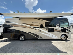 Used 2021 T-h-o-r W-i-n-d-s-p-o-r-t 31C <b>Trailer</b> - Product Image 6