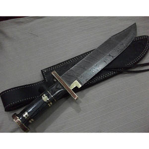 Couteau Bowie en acier Damas fait main, manche en bois Pakka noir, étui en cuir - Product Image 4