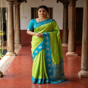 Sari VASTRA COTTAGE de Seda Suave Tejido a Mano con Bordado de Cobre Puro y Hilo de Plata, Elegante Borde de Pavo Real, Blusa con Pallu Rico en Hilo de Plata - Product Image 1