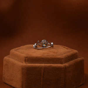 Women's Romantic Trendy Floral Design 18KT <b>Solid</b> Gold Lab Grown Diamond Cluster Ring Green Fancy GRA Certified - Product Image 3