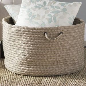 Cesta de almacenamiento de jacinto de agua con estilo hecha a mano con tapa Ocultar el desorden con estilo - Product Image 3