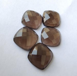 Venta al por mayor Lavira AAA + Cojín de cuarzo ahumado natural Corte de espalda plana Piedras preciosas marrones sueltas Evaluación de terceros disponible para la venta - Product Image 1