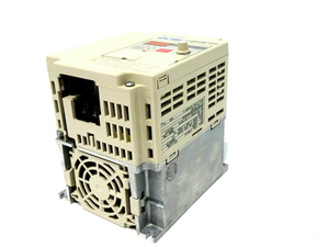 100% nouveau lecteur AC CIMR-AT4A0011FAA conçu pour le contrôle vectoriel haute performance dans les industries - Product Image 4